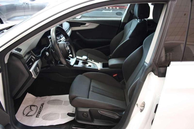 Usado Audi A5 Sportback Ambiente 163 CV (119 kW) 2021 Blanco Utilitario