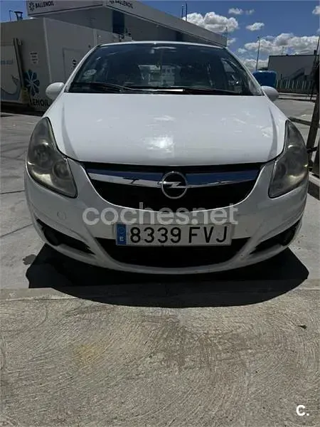 Usado Opel Corsa Cosmo 75 CV (55 kW) 2007 Blanco Utilitario