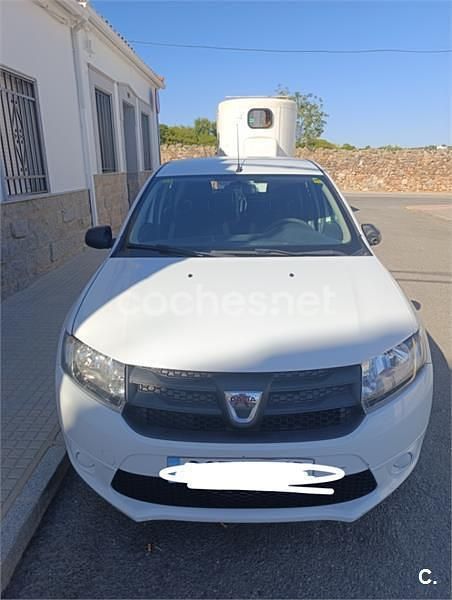 Usado Dacia Sandero Base 75 CV (55 kW) 2016 Blanco Berlina