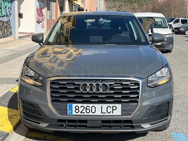 Usado Audi Q2 Advanced Plus 116 CV (85 kW) 2019 Gris / plata SUV