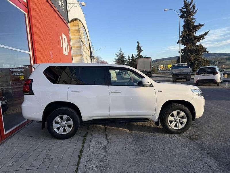 Usado Toyota Land Cruiser 177 CV (130 kW) 2020 Blanco SUV