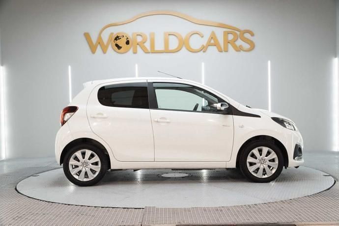 Usado Peugeot 108 Active 72 CV (52 kW) 2021 Blanco