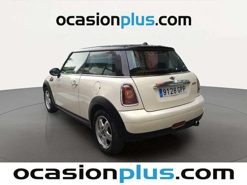 Usado Mini Cooper 120 CV (88 kW) 2009 Beige Utilitario