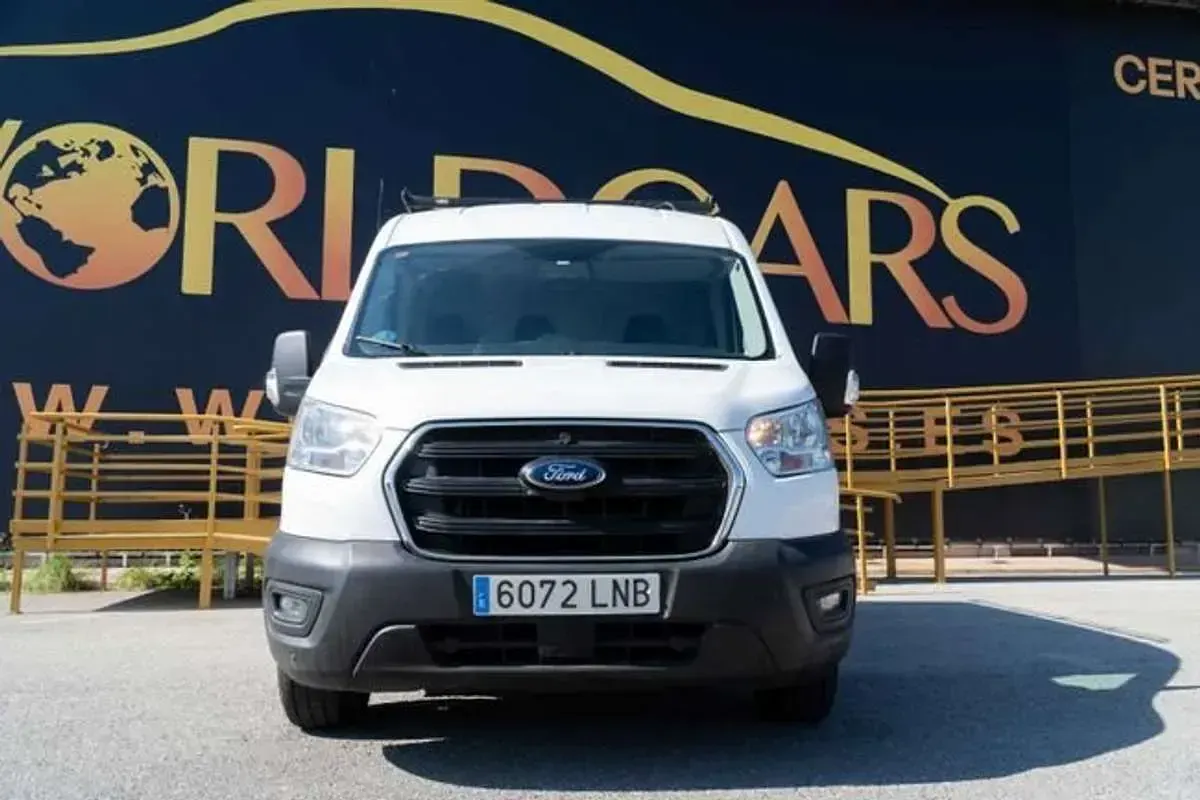Usado Ford Transit Trend 131 CV (96 kW) 2021 Blanco Van