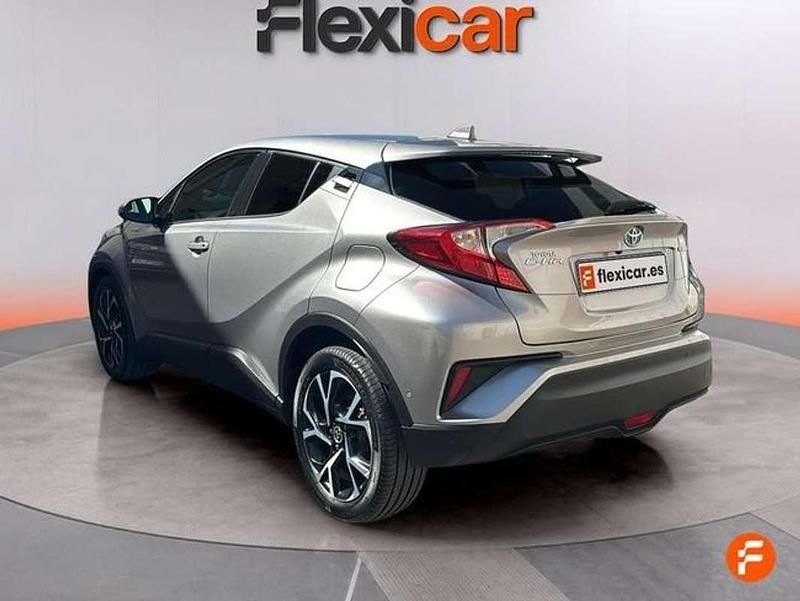 Usado Toyota C-HR Advance 122 CV (89 kW) 2019 Gris SUV