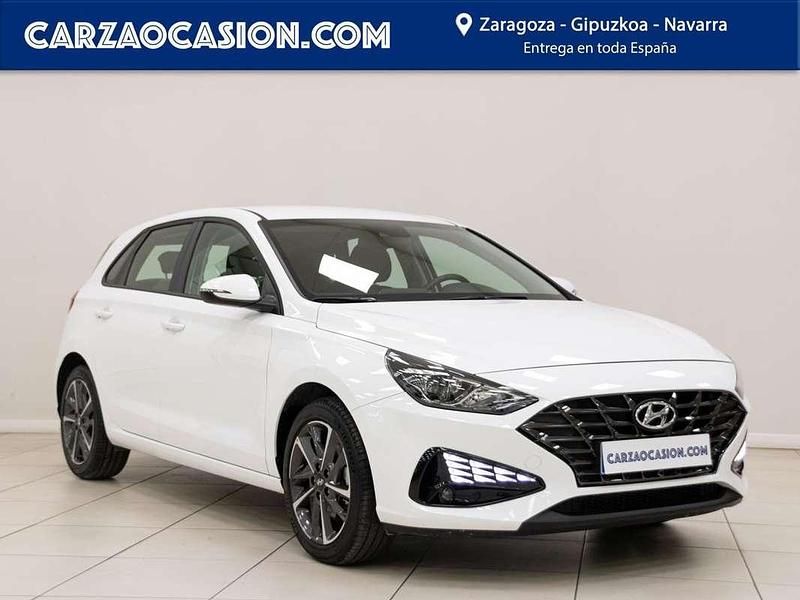 Blanco Usado 2024 Hyundai i30 Utilitario | 16.500 € (Buen precio) - Imagen 1/4
