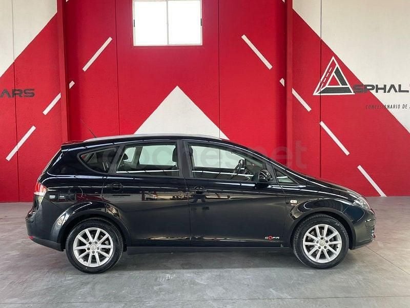 Usado Seat Altea XL Style 140 CV (102 kW) 2013 Negro Monovolumen