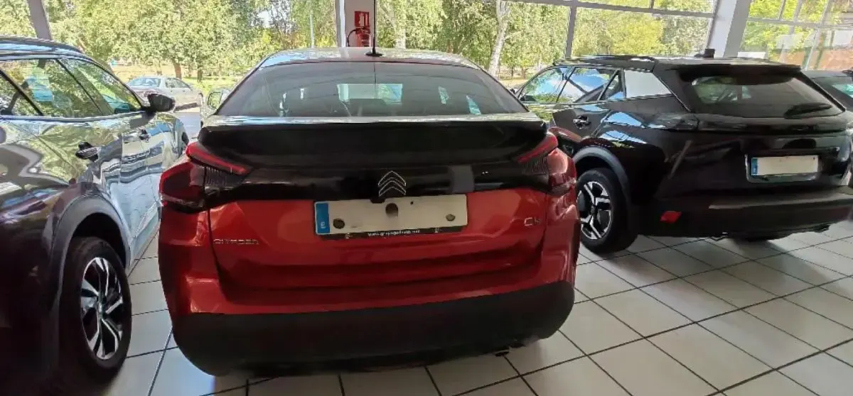 Usado Citroën C4 Feel 131 CV (96 kW) 2023 Rojo SUV