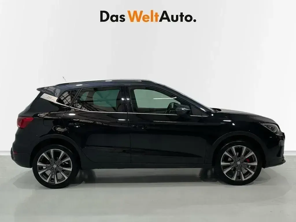 Usado Seat Arona FR 150 CV (110 kW) 2024 Negro SUV