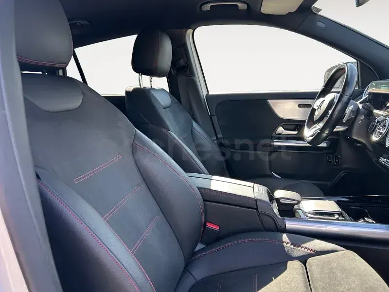 Usado Mercedes GLA250 218 CV (160 kW) 2020 Blanco SUV