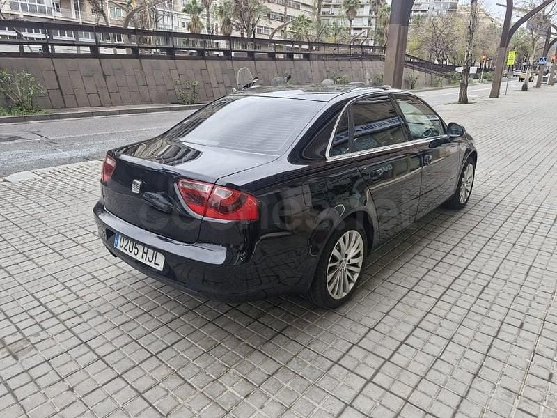 Usado Seat Exeo Reference 143 CV (105 kW) 2012 Negro Familiar