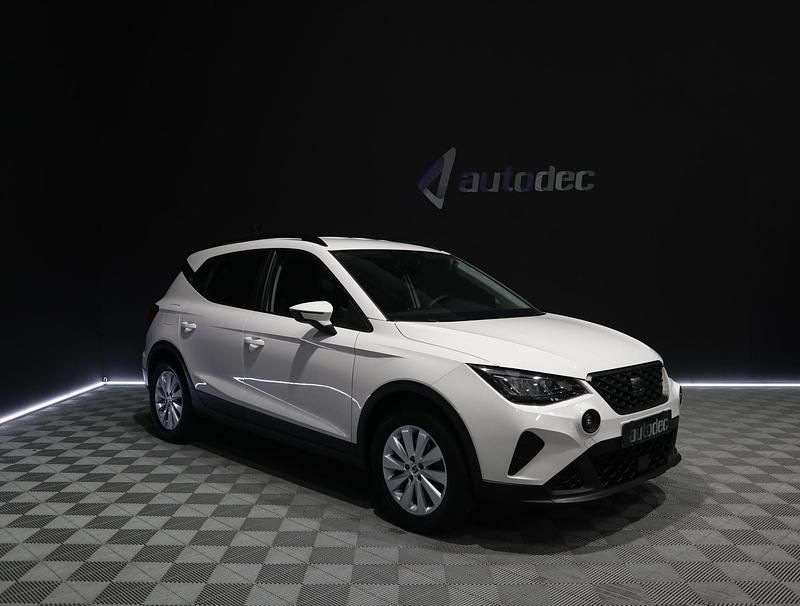 Usado Seat Arona Reference 95 CV (69 kW) 2023 Blanco SUV