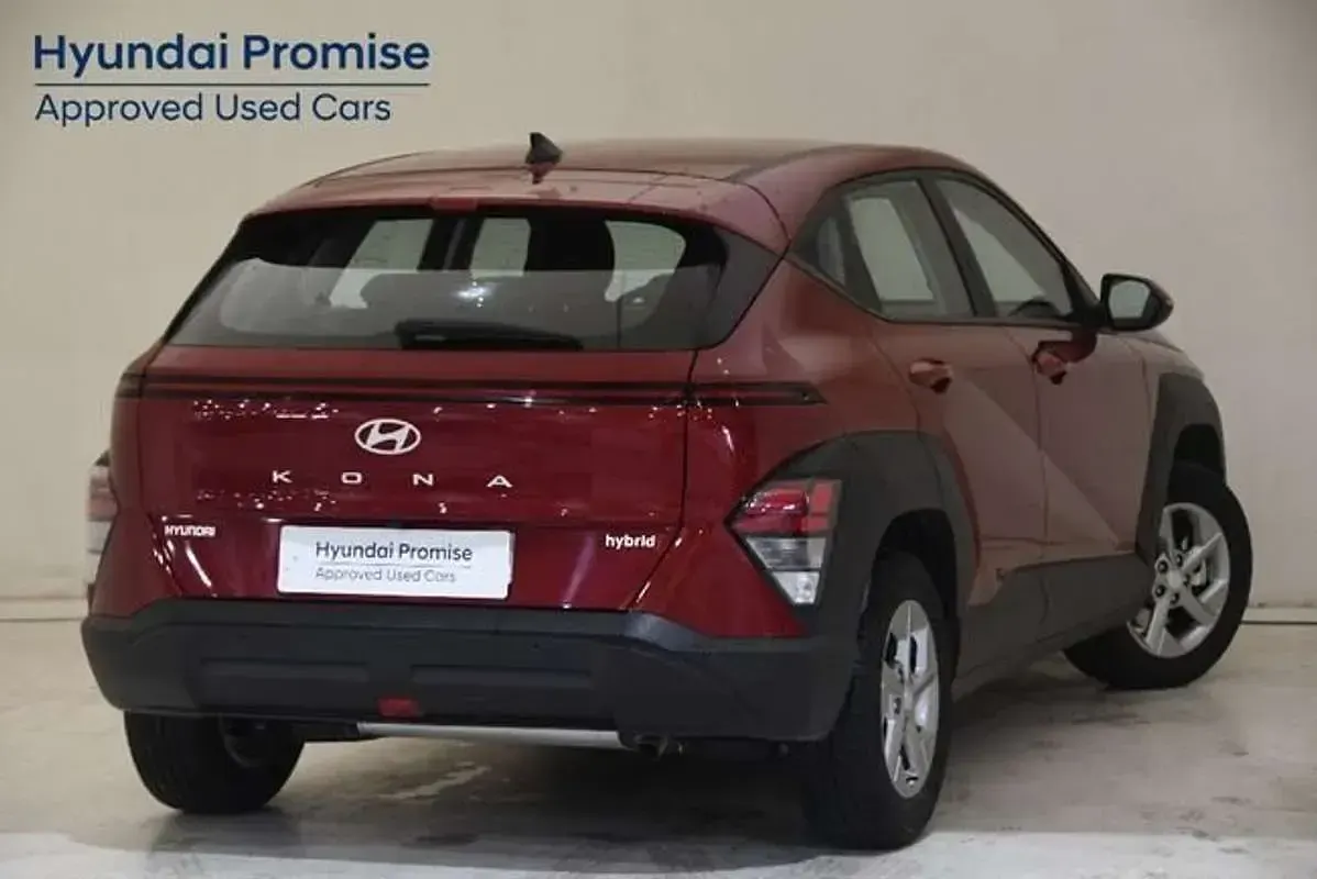 Usado Hyundai Kona 129 HP (94 kW) 2025 Vermelho SUV