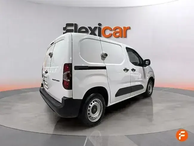 Usado Peugeot Partner 102 CV (75 kW) 2025 Blanco Monovolumen