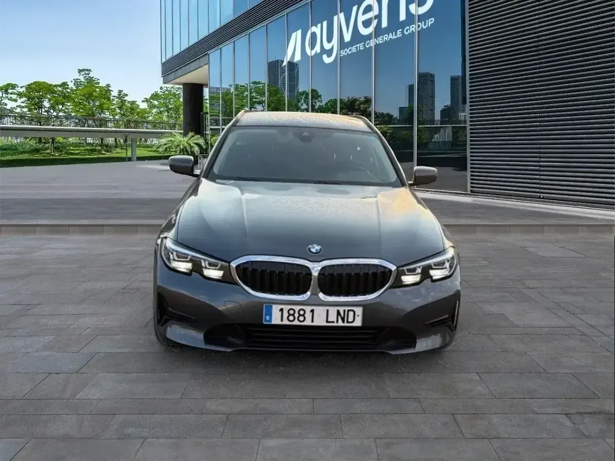 Usado BMW 318 150 CV (110 kW) 2021 Gris Familiar