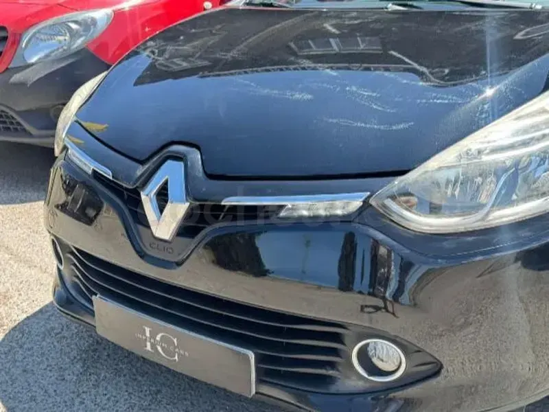 Usado Renault Clio IV Authentique 75 CV (55 kW) 2013 Negro Berlina