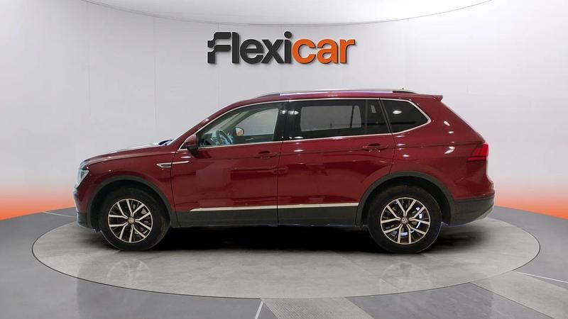 Usado VW Tiguan Allspace Advance 150 CV (110 kW) 2021 Rojo SUV