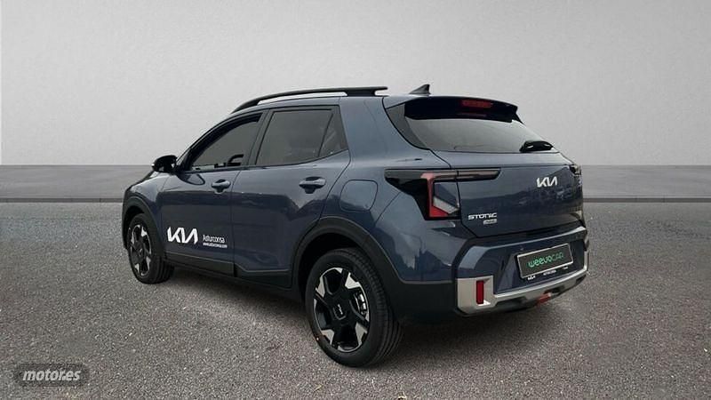 Nuevo Kia Stonic 115 CV (84 kW) 2025 Azul SUV