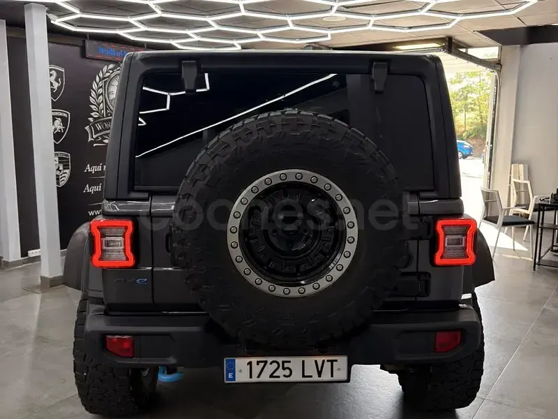 Usado Jeep Wrangler Rubicon 381 CV (280 kW) 2022 Gris / plata SUV