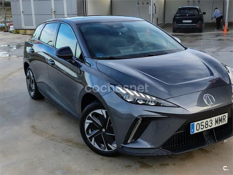 Usado MG MG4 EV Luxury 150 kW (204 HP) 2024 Eléctrico Citadino