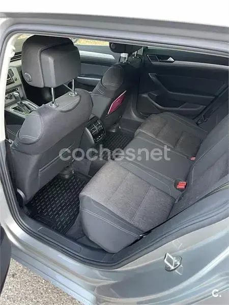Usado VW Passat Advance 150 CV (110 kW) 2016 Gris / plata Familiar