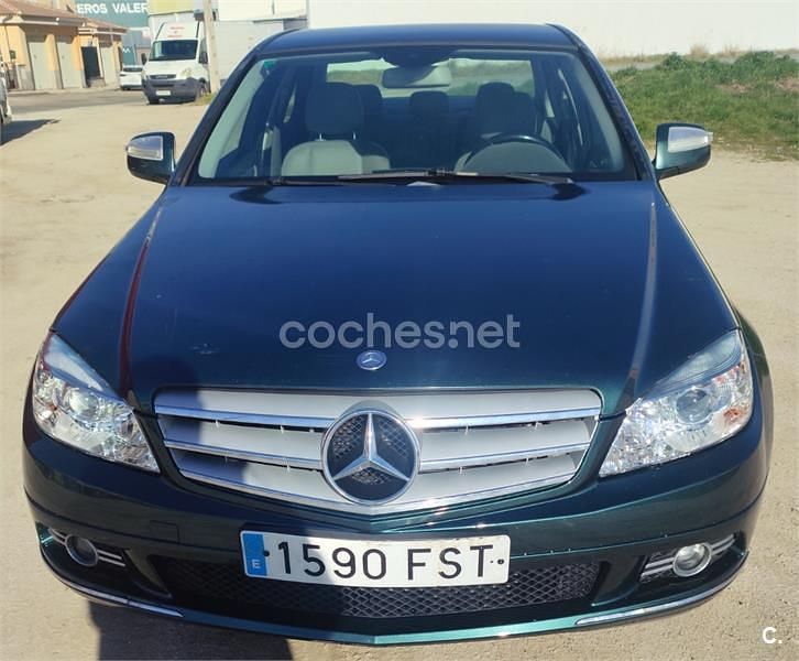Usado Mercedes C220 Avantgarde 170 CV (125 kW) 2008 Verde Berlina