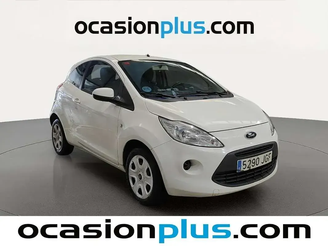 Usado Ford Ka Trend+ 69 CV (50 kW) 2015 Blanco Utilitario