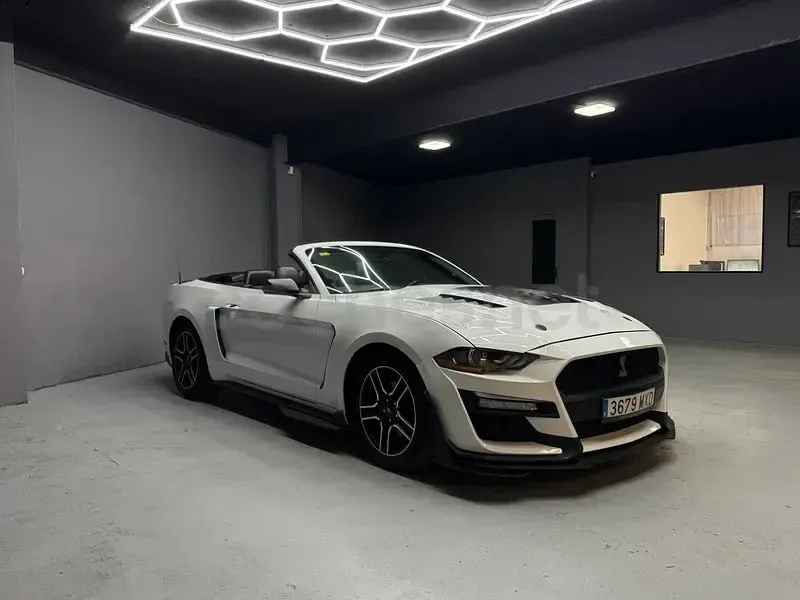 Usado Ford Mustang Convertible 291 CV (214 kW) 2020 Blanco Descapotable