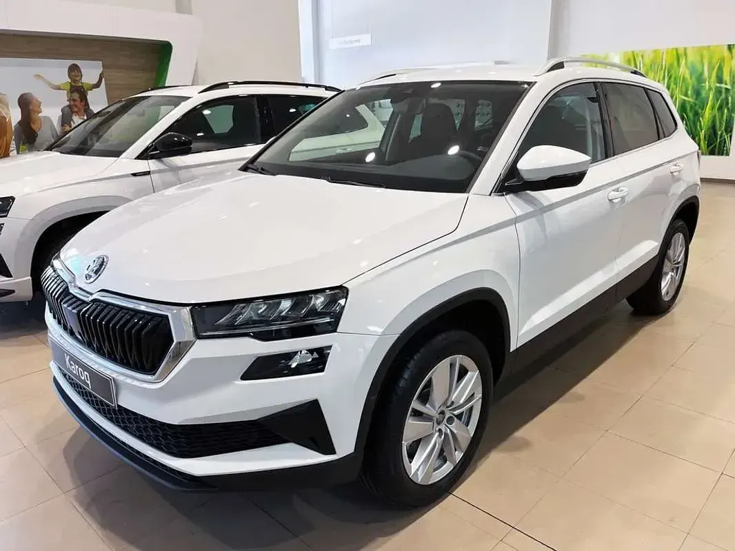 Nuevo Skoda Karoq Selection 116 CV (85 kW) 2026 Blanco SUV