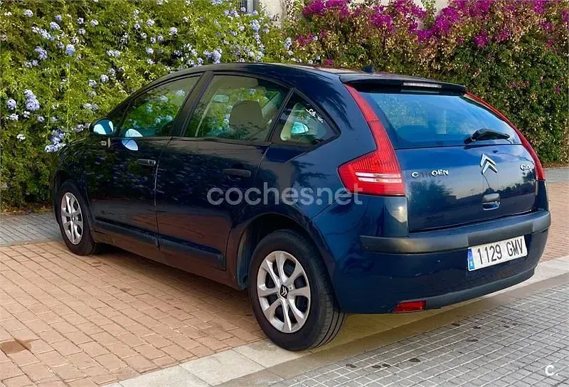 Usado Citroën C4 90 CV (66 kW) 2010 Azul Berlina