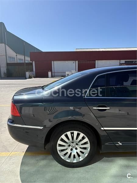Usado VW Phaeton 225 CV (165 kW) 2006 Azul Berlina