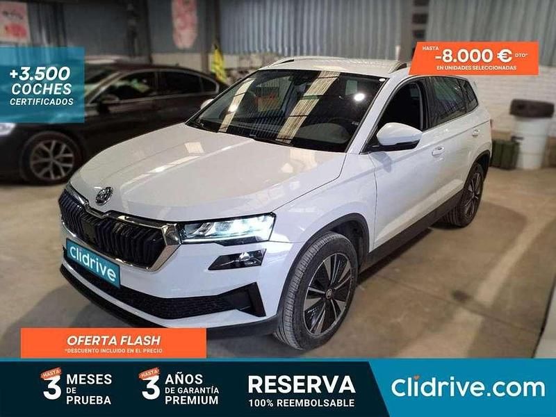 Usado Skoda Karoq Ambition 150 CV (110 kW) 2022 Blanco SUV
