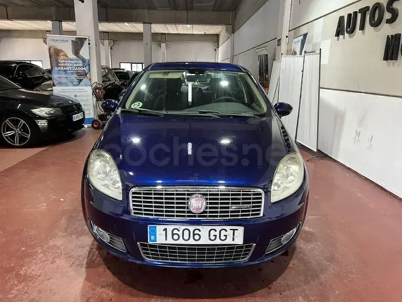 Usado Fiat Linea Dynamic 90 CV (66 kW) 2008 Azul Berlina