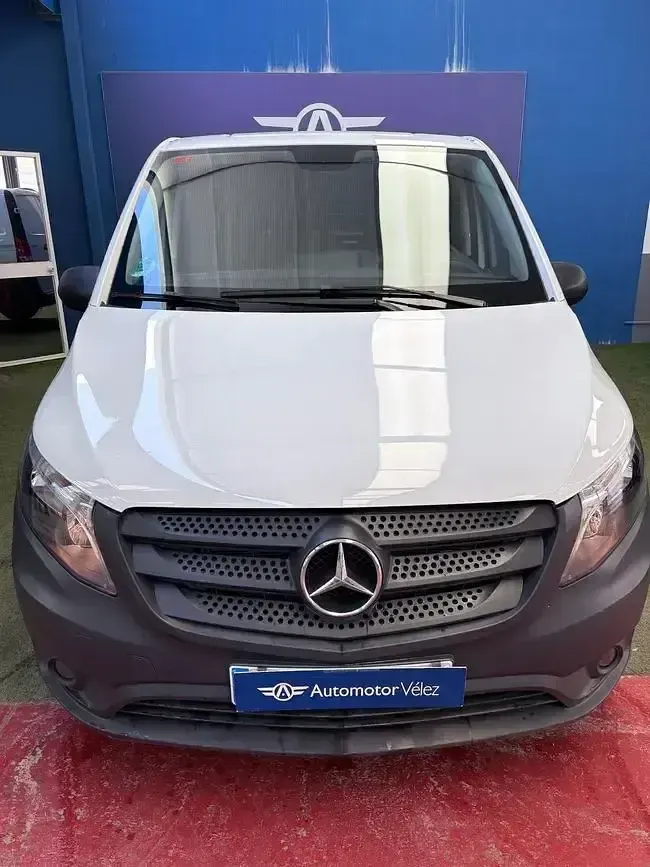 Usado Mercedes Vito 102 CV (75 kW) 2021 Blanco Van