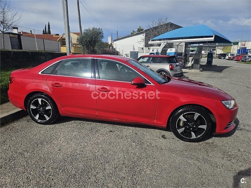 Usado Audi A4 Advanced 190 CV (139 kW) 2017 Rojo Berlina
