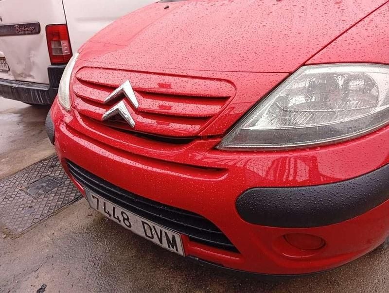 Usado Citroën C3 Furio 61 CV (44 kW) 2006 Rojo Utilitario