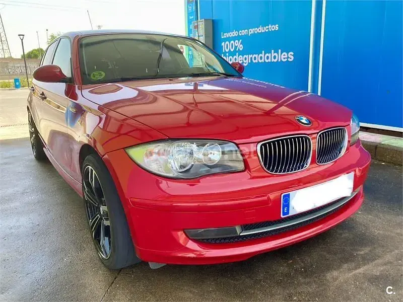 Usado BMW 118 143 CV (105 kW) 2009 Rojo Utilitario