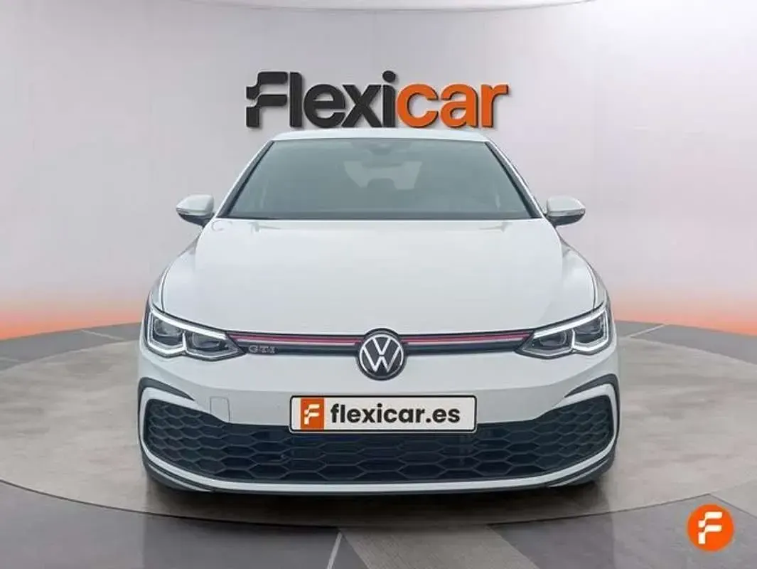 Usado VW Golf VIII GTI 245 CV (180 kW) 2020 Blanco Utilitario