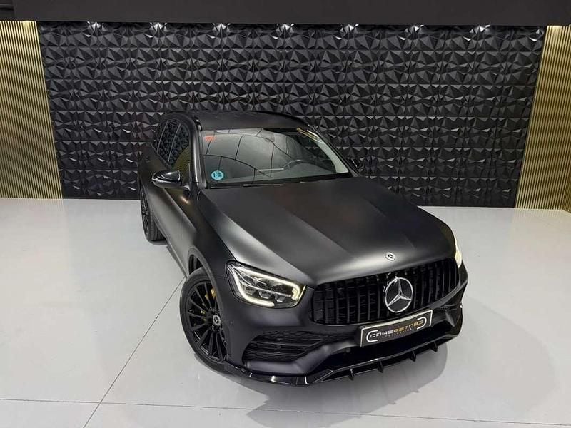 Usado Mercedes GLC220 194 HP (142 kW) 2021 Preto Coupé