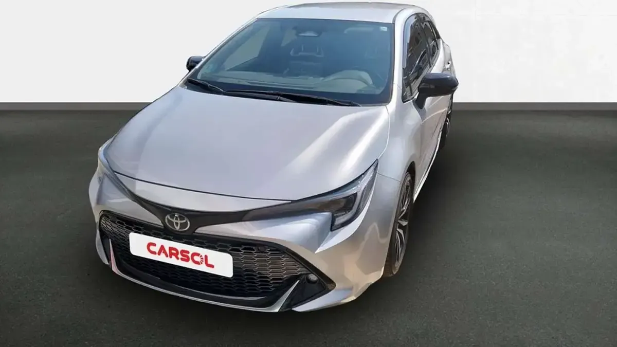 Usado Toyota Corolla Active 140 CV (102 kW) 2023 Gris Utilitario