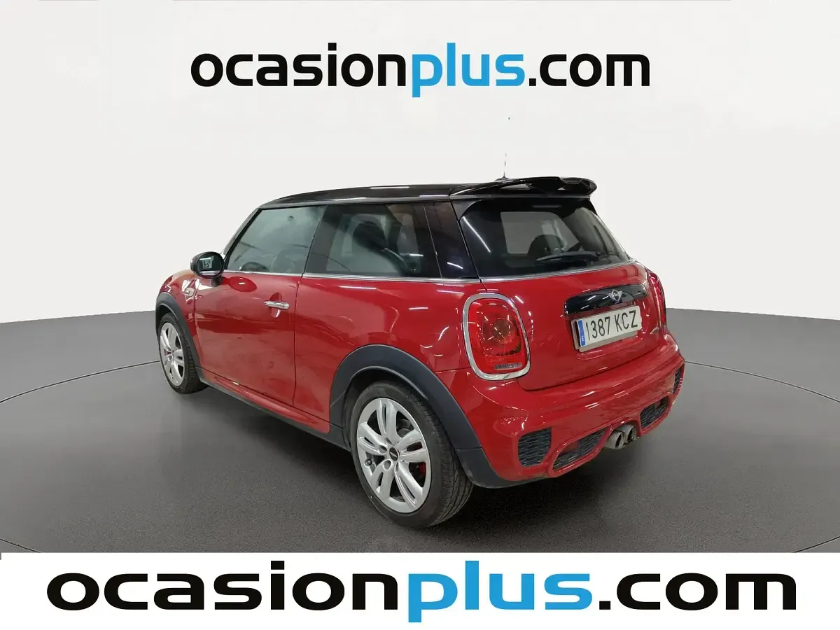 Usado Mini John Cooper Works 231 CV (169 kW) 2017 Rojo Utilitario