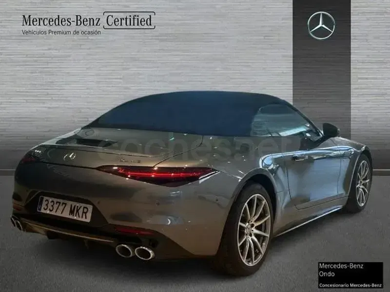 Usado Mercedes SL43 AMG AMG 381 CV (280 kW) 2023 Gris / plata Descapotable