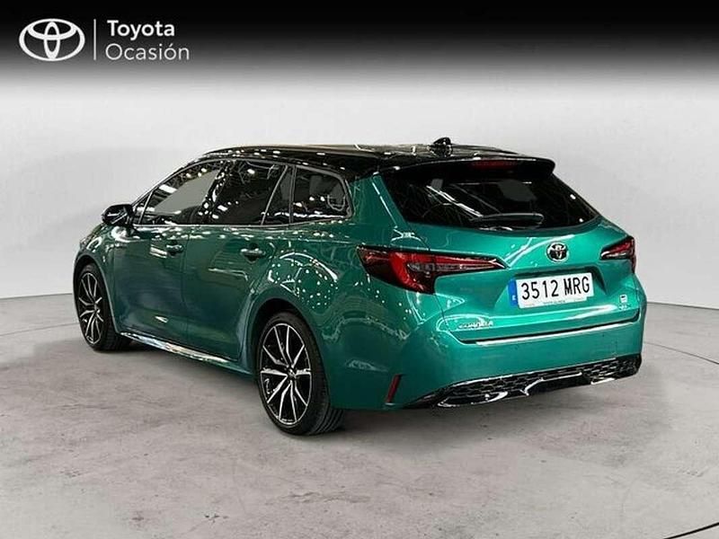 Verde Usado 2024 Toyota Corolla Sport Familiar | 35.000 € - Imagen 1/4