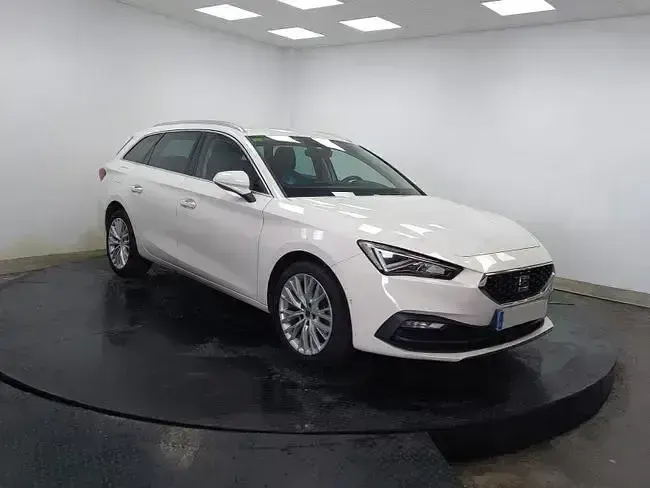 Usado Seat Leon XCELLENCE 205 CV (150 kW) 2021 Blanco Utilitario