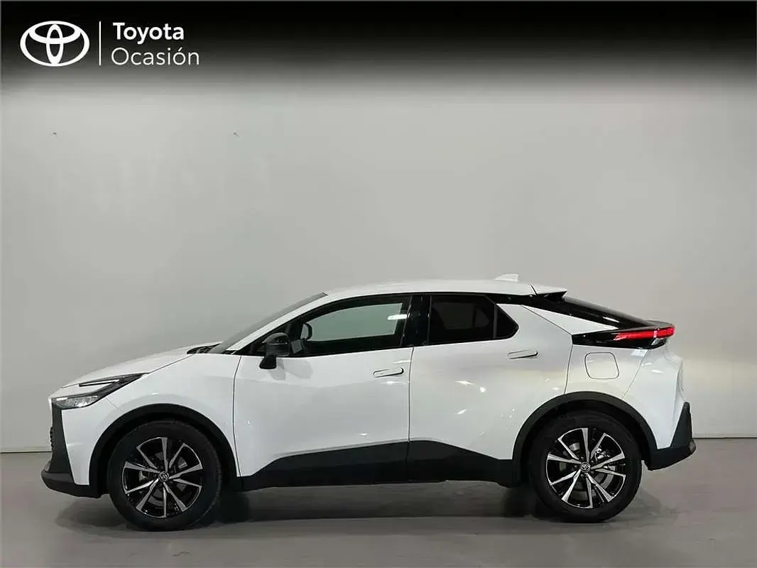 Usado Toyota Auris Advance 136 CV (100 kW) 2025 Utilitario