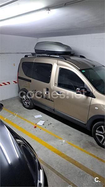 Usado Dacia Dokker 95 CV (69 kW) 2019 Naranja Monovolumen