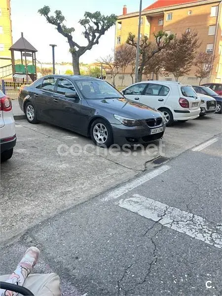 Usado BMW 520 170 CV (125 kW) 2003 Gris / plata Berlina