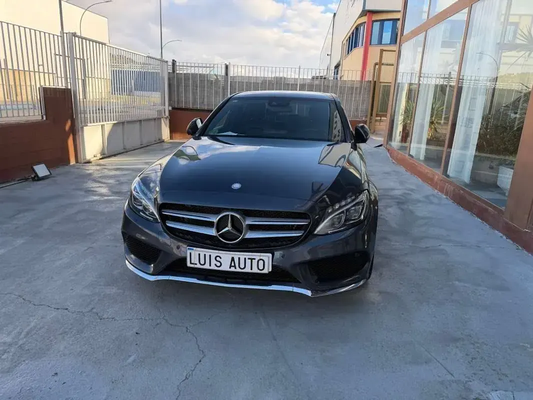 Usado Mercedes C220 170 CV (125 kW) 2017 Gris Berlina