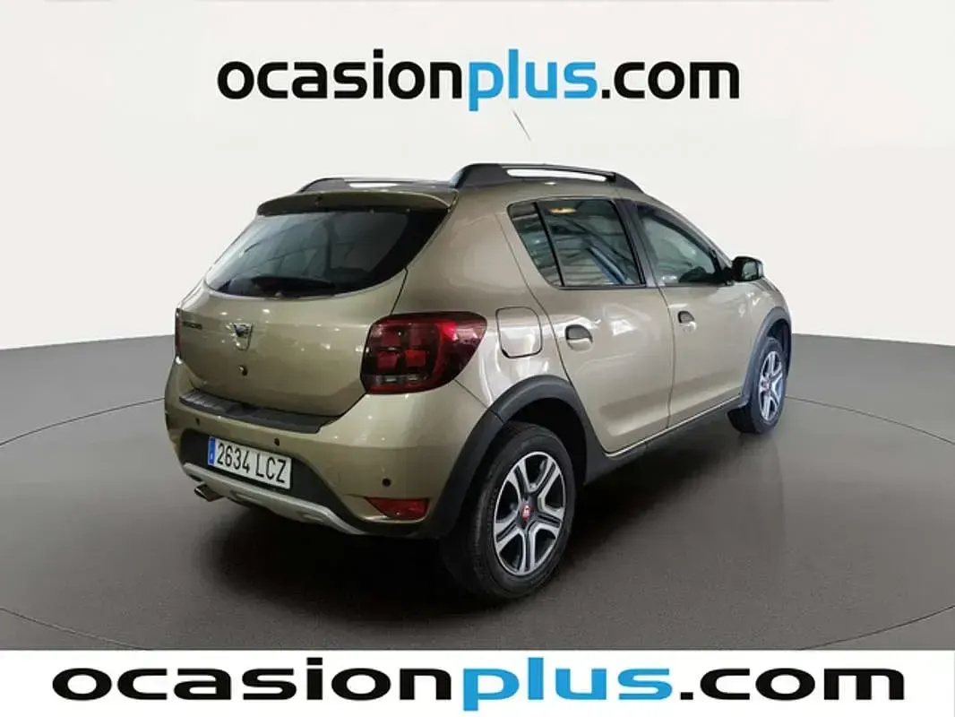 Usado Dacia Sandero 90 CV (66 kW) 2019 Beige Utilitario