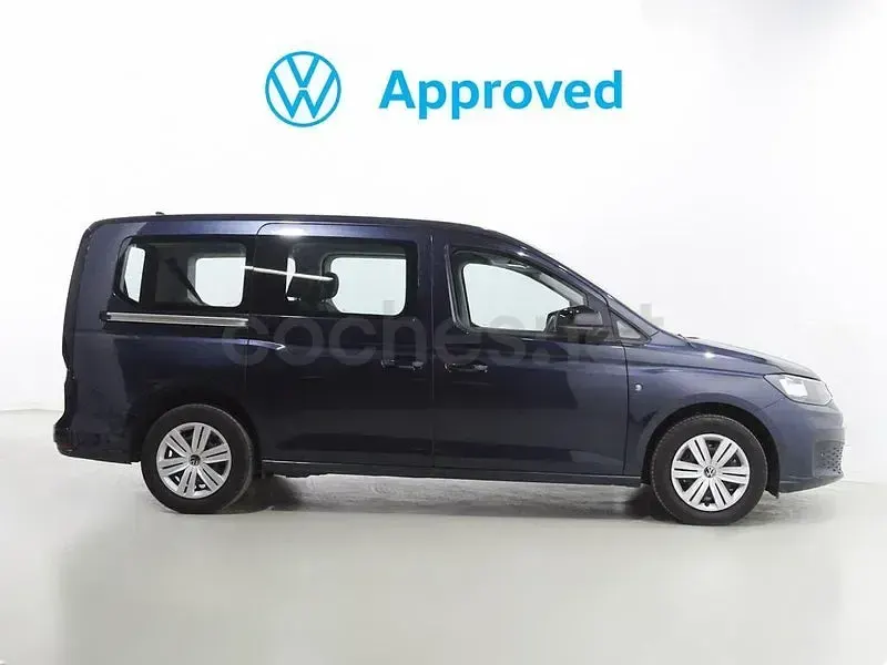 Usado VW Caddy 102 CV (75 kW) 2024 Azul Monovolumen